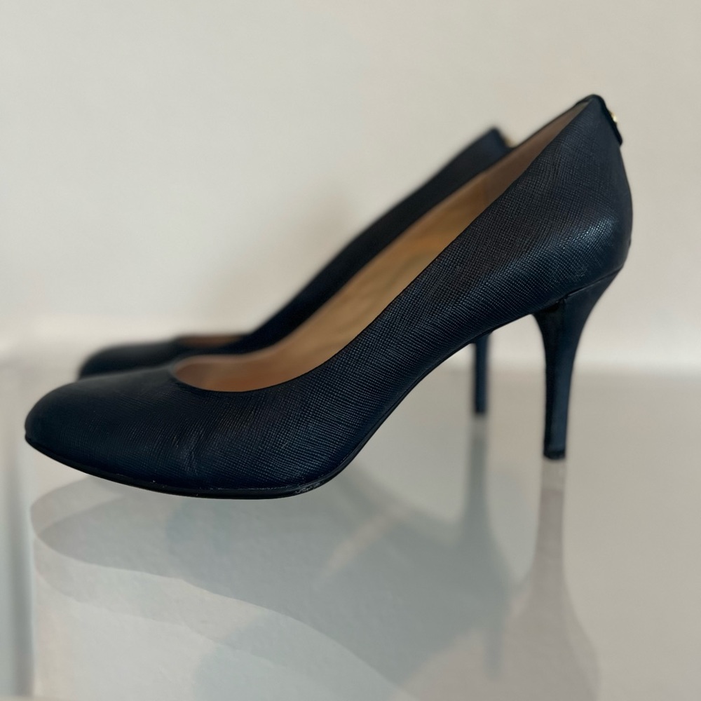 Michael Kors Navy Pumps, 7.5